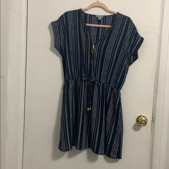 Dresses & Skirts - Blue causal dress
